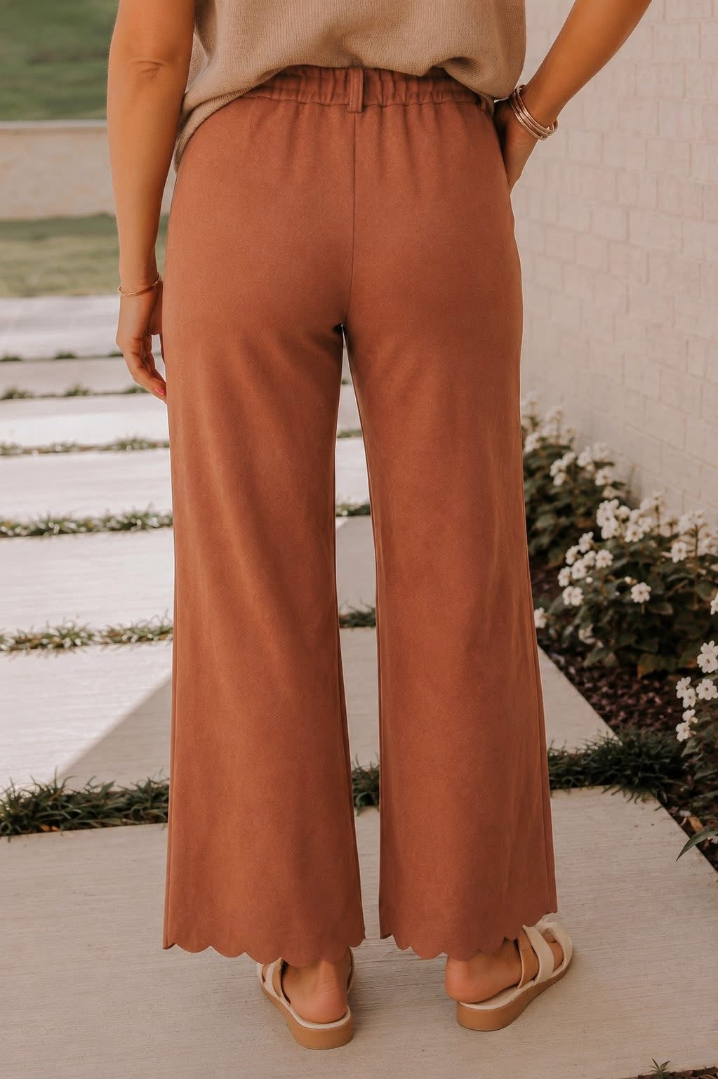 CINNAMON STROLL