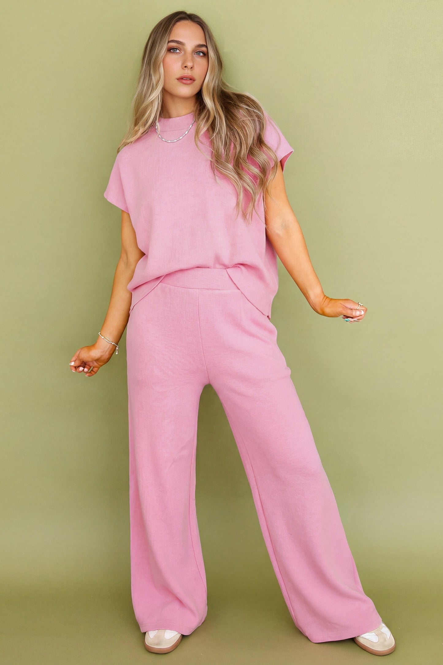 TALL GLASS OF PINK LEMONADE