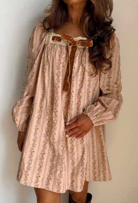 VINTAGE PETAL