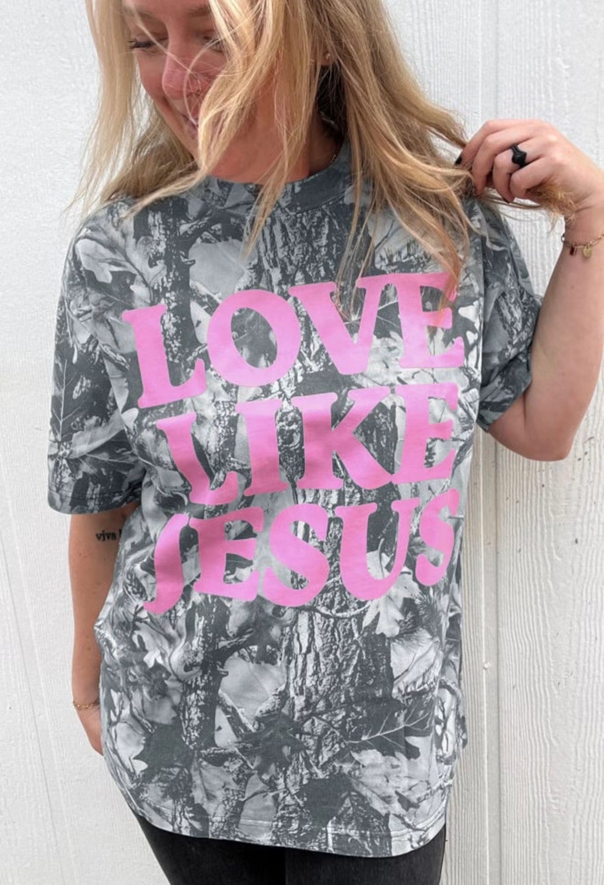 LOVE LIKE JESUS - CURVY